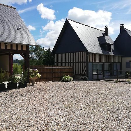 Gîte de charme à la cour Saint-Jean  Vieux-Bourg Exterior foto