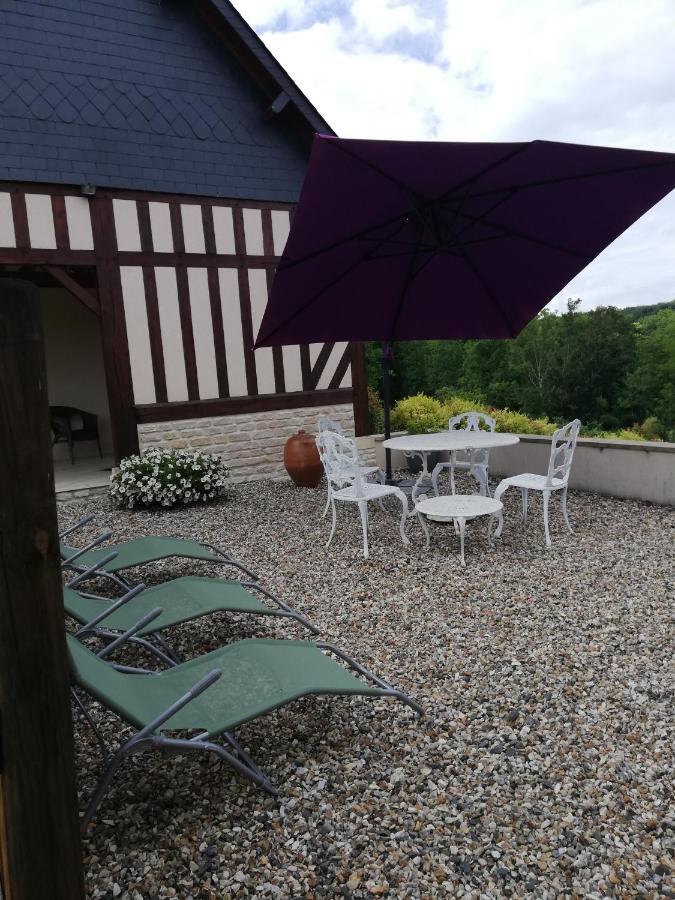 Gîte de charme à la cour Saint-Jean  Vieux-Bourg Exterior foto